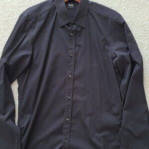 Hugo Boss Men's Lightweight Long Sleeve Solid Black Dress Shirt - Medium Slim